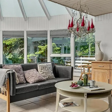 3 Bedroom Lovely In *