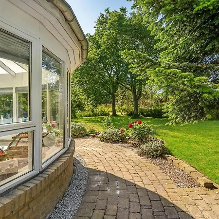 3 Bedroom Lovely In Vakantiehuis