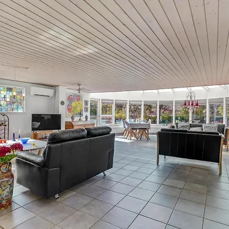 3 Bedroom Lovely In Ulfborg